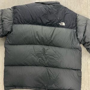 The North Face Men's Black Puffer Jacket 700